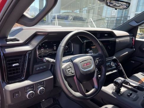 Used 2025 GMC Sierra 1500 AT4 w/ AT4 Premium Package AWD/4WD image 7