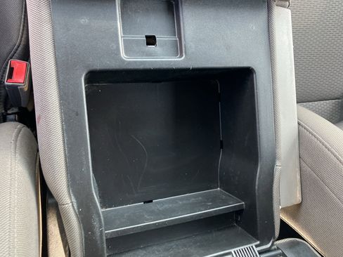 Used 2018 Ford F150 XLT w/ Equipment Group 302A Luxury AWD/4WD image 29