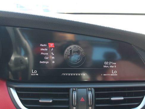 Used 2019 Alfa Romeo Giulia Ti w/ Nero Edizione image 33