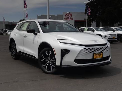 New 2026 Toyota Crown Signia AWD/4WD image 2