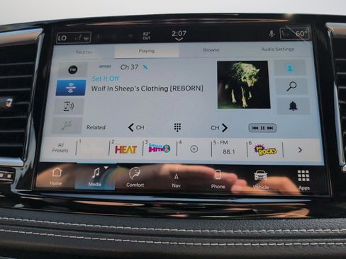 New 2026 Chrysler Pacifica Limited w/ S Appearance Package image 17