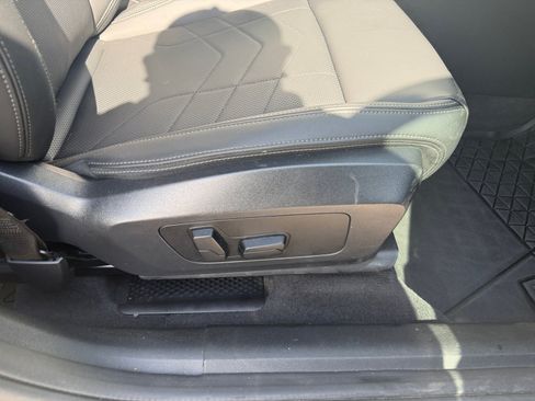 Used 2025 BMW X1 xDrive28i w/ Technology Package AWD/4WD image 31
