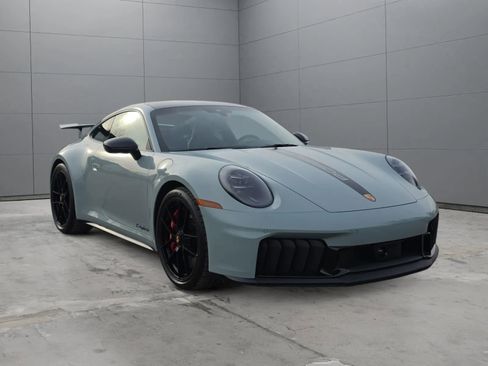 Used 2025 Porsche 911 Carrera 4 GTS image 7