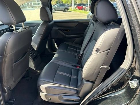 Used 2025 MAZDA CX-90 3.3 Turbo w/ Select Package AWD/4WD image 17