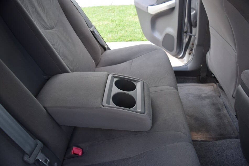 Used 2010 Toyota Prius Two w/ Preferred Accessory Pkg FWD image 77