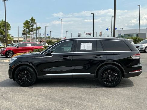 Used 2023 Lincoln Aviator Reserve w/ Equipment Group 201A RWD image 6