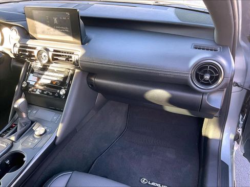 Used 2025 Lexus IS 300 F Sport image 18