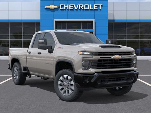 New 2026 Chevrolet Silverado 2500 Custom w/ Custom Value Package AWD/4WD image 7