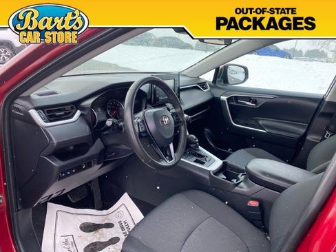 Used 2021 Toyota RAV4 XLE w/ XLE Grade Weather Package image 26