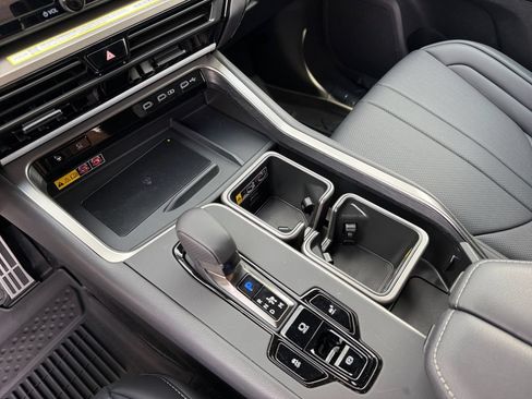 New 2026 Lexus TX 500h AWD image 20