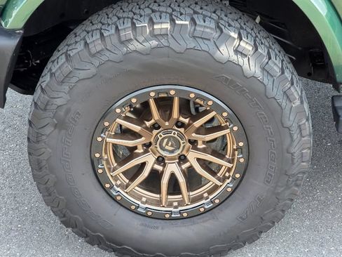 Used 2024 Ford Bronco Outer Banks AWD/4WD image 18