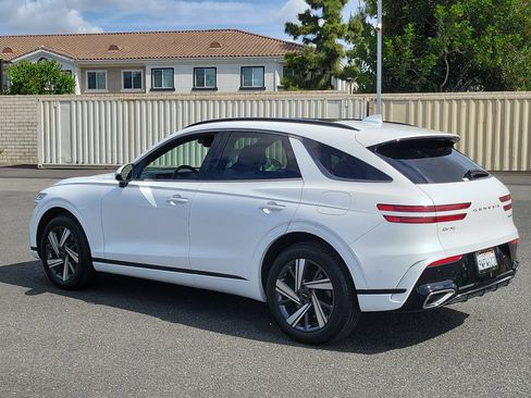 Certified 2026 Genesis GV70 3.5T Sport Advanced AWD/4WD image 27