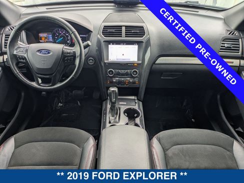 Used 2019 Ford Explorer XLT w/ Equipment Group 202A FWD image 19