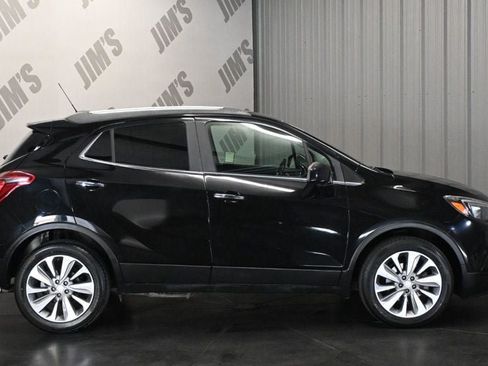 Used 2020 Buick Encore Preferred FWD image 4