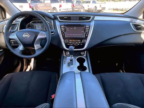 Used 2017 Nissan Murano S w/ Navigation Package image 14