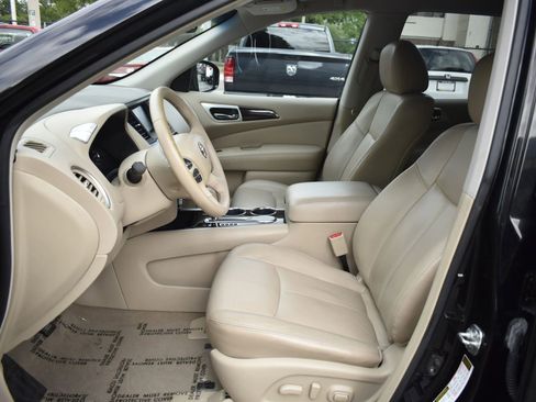 Used 2013 Nissan Pathfinder SL image 11