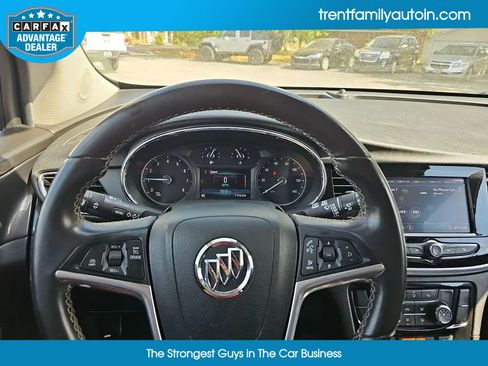 Used 2022 Buick Encore Preferred image 13