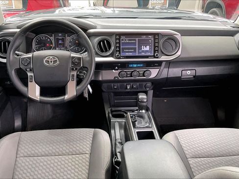 Used 2022 Toyota Tacoma SR5 RWD image 14
