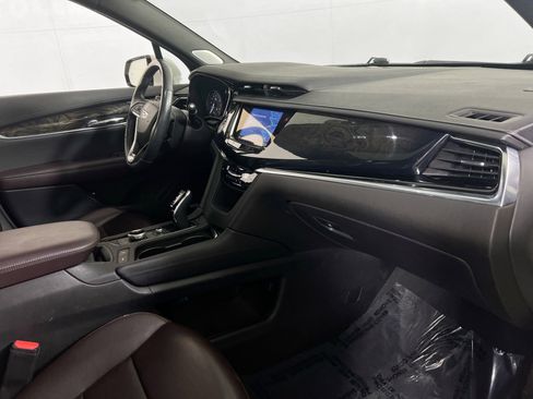 Used 2021 Cadillac XT6 Premium Luxury image 31