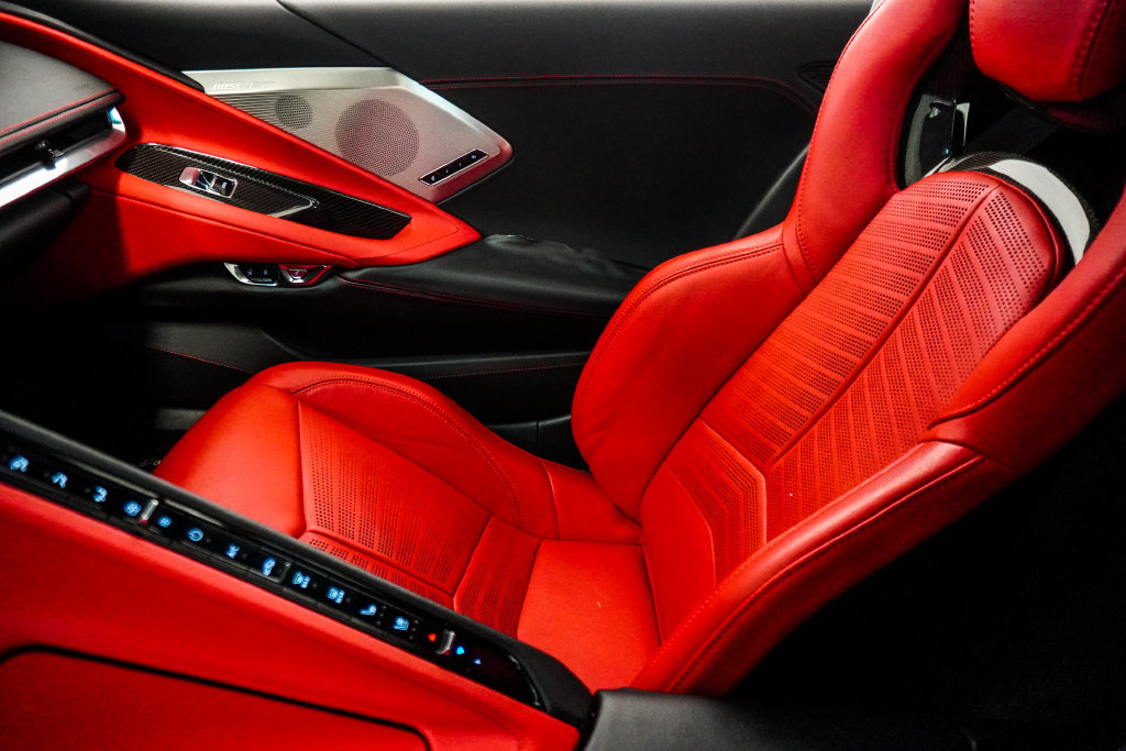 Used 2020 Chevrolet Corvette Stingray Preferred Cpe w/ 2LT Preferred Equipment Group RWD image 21