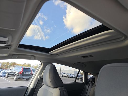 New 2026 Subaru Crosstrek 2.0i Premium image 9