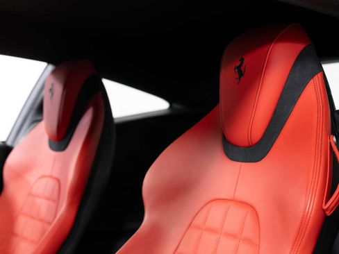 Used 2022 Ferrari Roma image 39