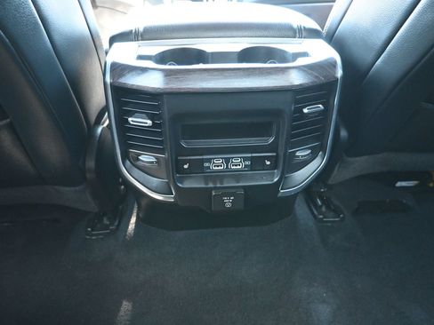 Used 2025 RAM 1500 Laramie AWD/4WD image 19