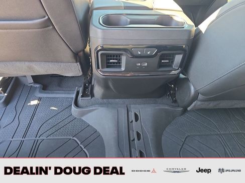 Used 2022 Chevrolet Silverado 1500 ZR2 w/ Technology Package AWD/4WD image 27