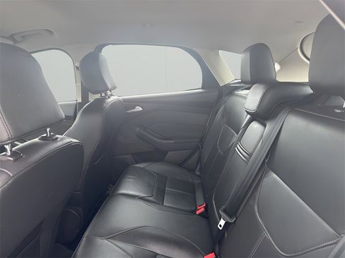 Used 2016 Ford Focus SE w/ Equipment Group 201A image 14