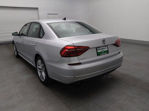Used 2019 Volkswagen Passat 2.0T Wolfsburg FWD image 5