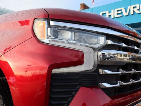 Used 2023 Chevrolet Silverado 1500 LTZ w/ LTZ Premium Package image 7