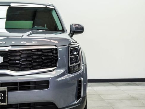 Used 2022 Kia Telluride EX w/ EX Premium Package FWD image 5