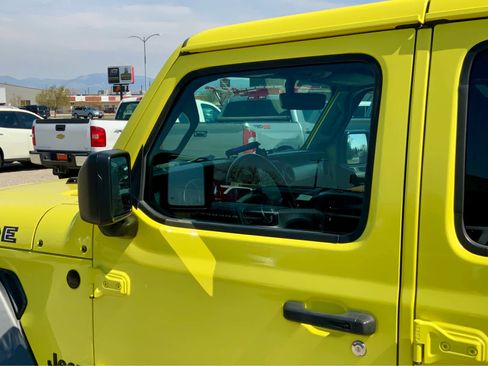 Used 2022 Jeep Wrangler Unlimited Sport AWD/4WD image 11