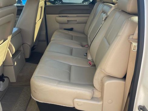 Used 2013 Chevrolet Silverado 1500 LT image 6