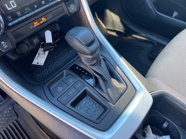 Used 2023 Toyota RAV4 XLE w/ Convenience Package FWD image 19