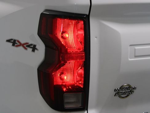 Used 2023 Chevrolet Colorado W/T w/ WT Convenience Package II AWD/4WD image 45