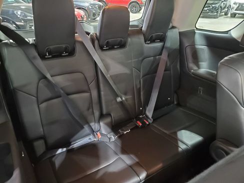 Used 2022 Nissan Pathfinder Platinum w/ Cargo Package FWD image 25
