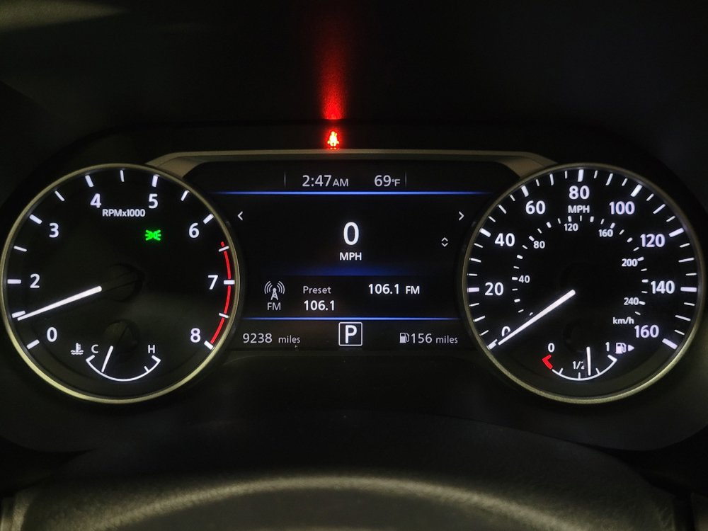 Used 2025 Nissan Sentra SV FWD image 23