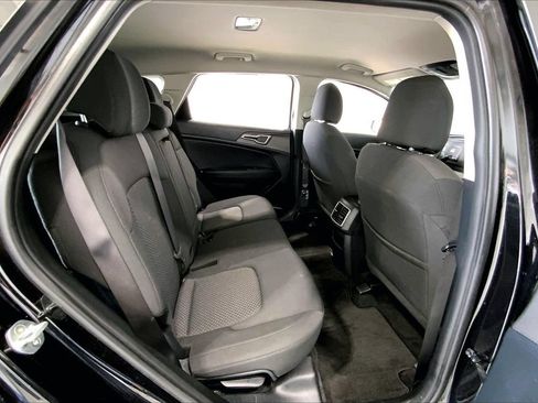 Used 2023 Kia Sportage LX FWD image 25