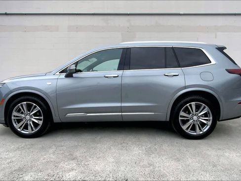 Used 2024 Cadillac XT6 Premium Luxury FWD image 4