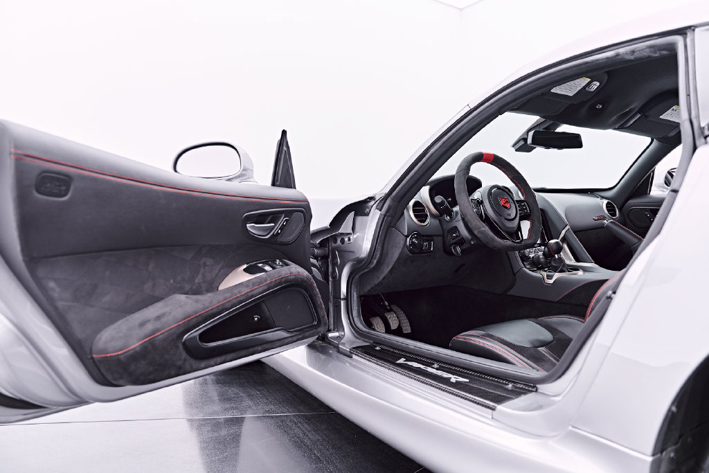 Used 2016 Dodge Viper ACR w/ Extreme Aero Package RWD image 53