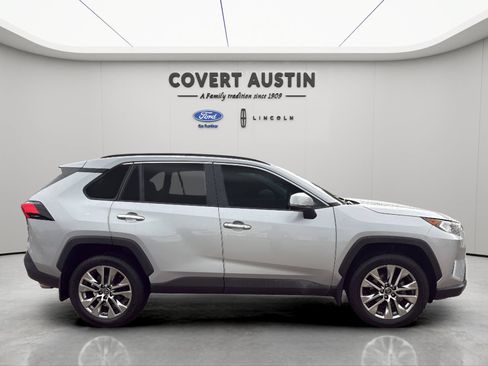 Used 2020 Toyota RAV4 Limited w/ Limited Grade Weather Package FWD image 6