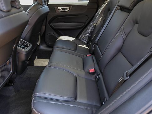 New 2025 Volvo XC60 B5 Ultra w/ Protection Package Premier image 19