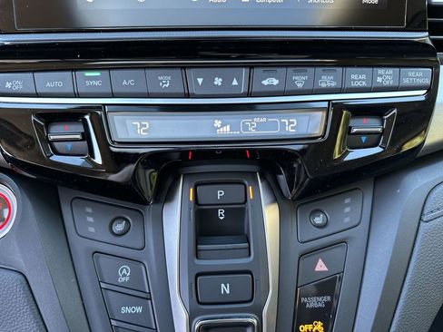 New 2026 Honda Odyssey EX-L image 17