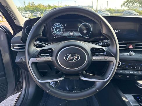 Used 2023 Hyundai Elantra SEL w/ Convenience Package FWD image 21