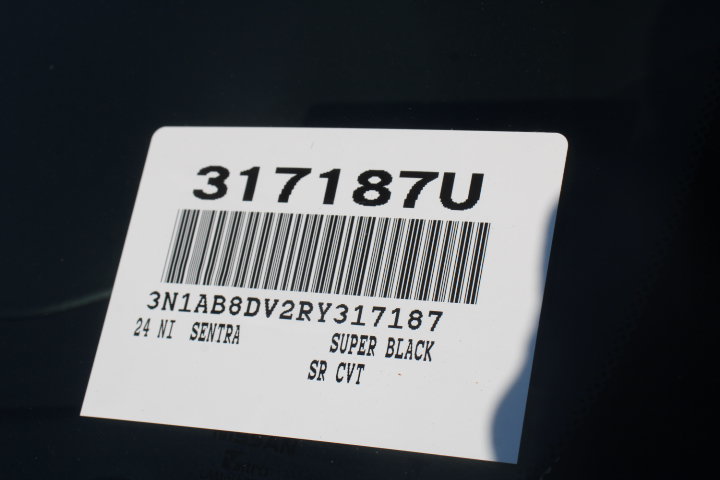 Used 2024 Nissan Sentra SR w/ SR Premium Package FWD image 26