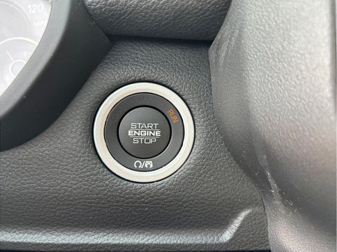 Used 2021 RAM 1500 Laramie w/ Sport Appearance Package AWD/4WD image 28