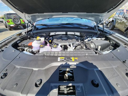 New 2025 Jeep Grand Cherokee Limited 4xe w/ Luxury Tech Group II image 21