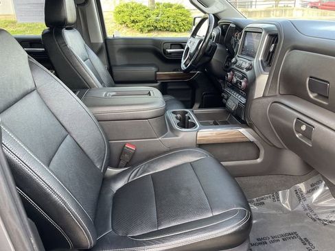 Used 2021 Chevrolet Silverado 1500 RST AWD/4WD image 17