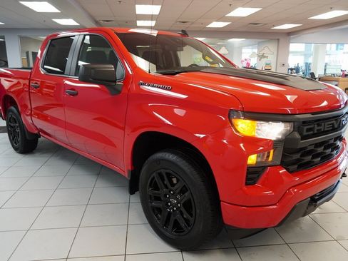 Used 2022 Chevrolet Silverado 1500 Custom image 12